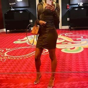 House of CB Chocolate Brown Dress💫